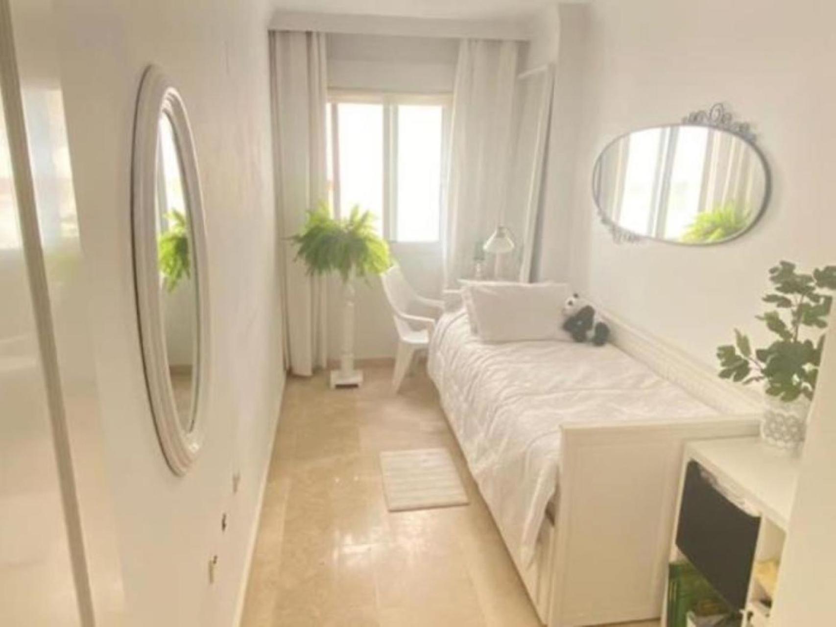 Banana Apartemen